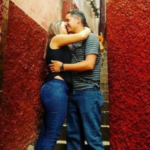 Meet your Posher, Karina